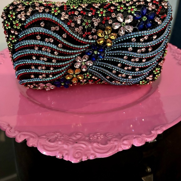 Natasha Evelyn Multi Rhinestone Clutch w Floral Design Green Leaf Clasp - Picture 6 of 12